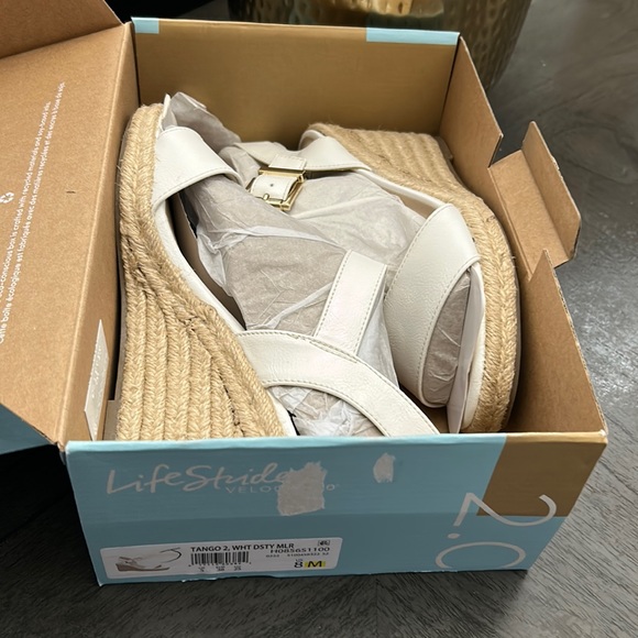 LIFESTRIDE Tango Wedge Espadrilles - Picture 2 of 13